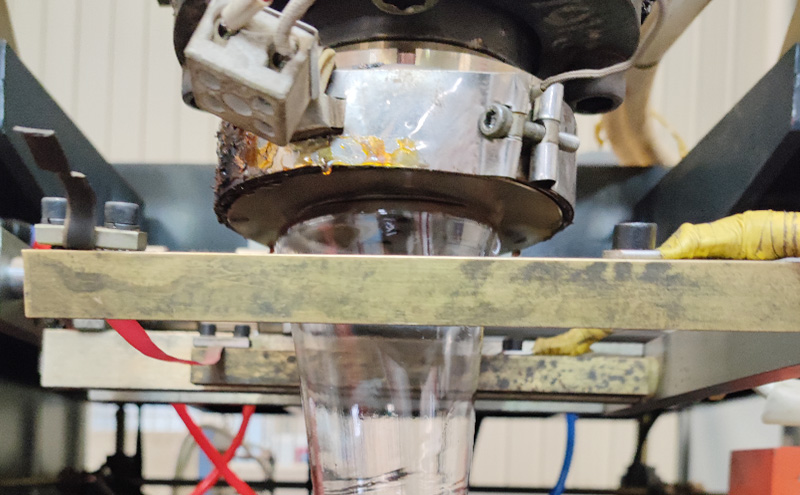 PETG Blow Molding Process Proceso de moldeo por soplado PETG