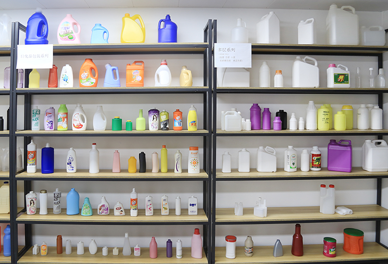 botellas de pl&aacute;stico