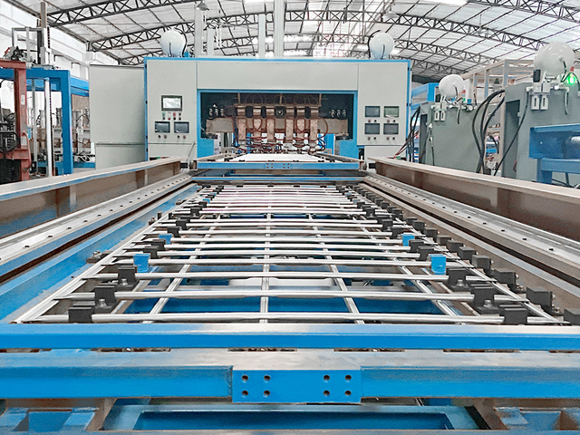 Soldador de jaula de betún controlado con soldadura MIG y mecanismo de bloqueo automático