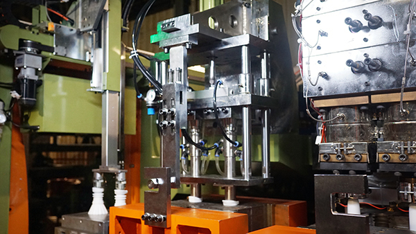 m&aacute;quina de moldeo por soplado de coextrusi&oacute;n